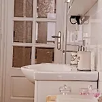 Ammos Apartment *