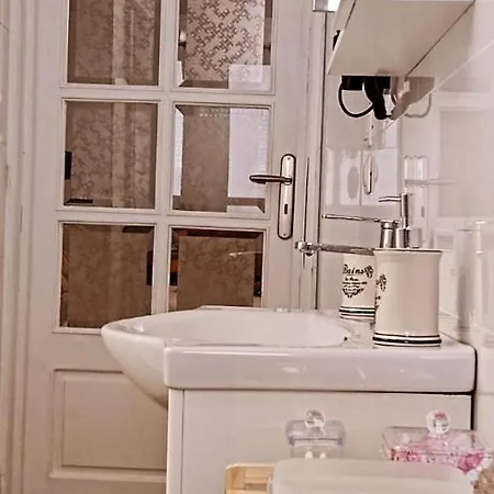Ammos Apartment *